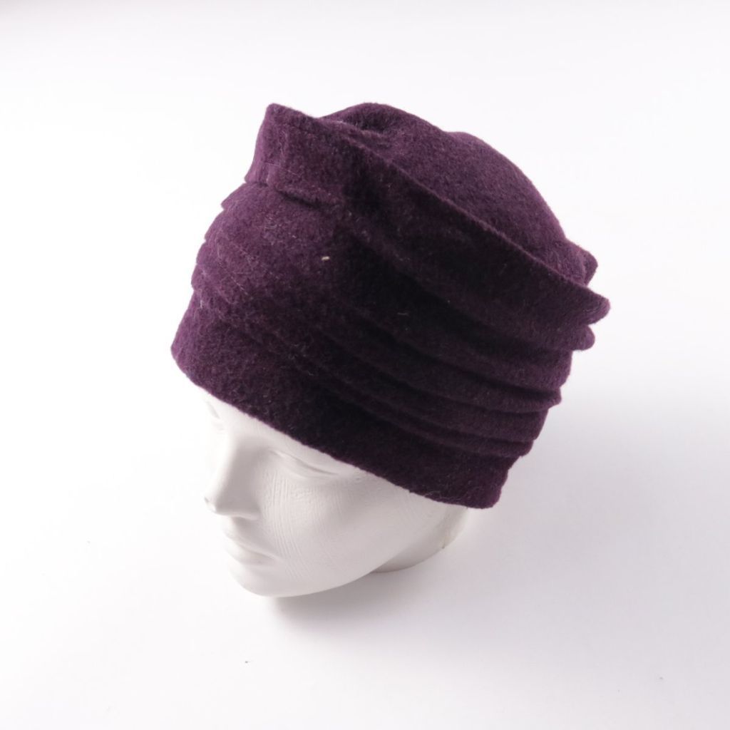 шапка не указано