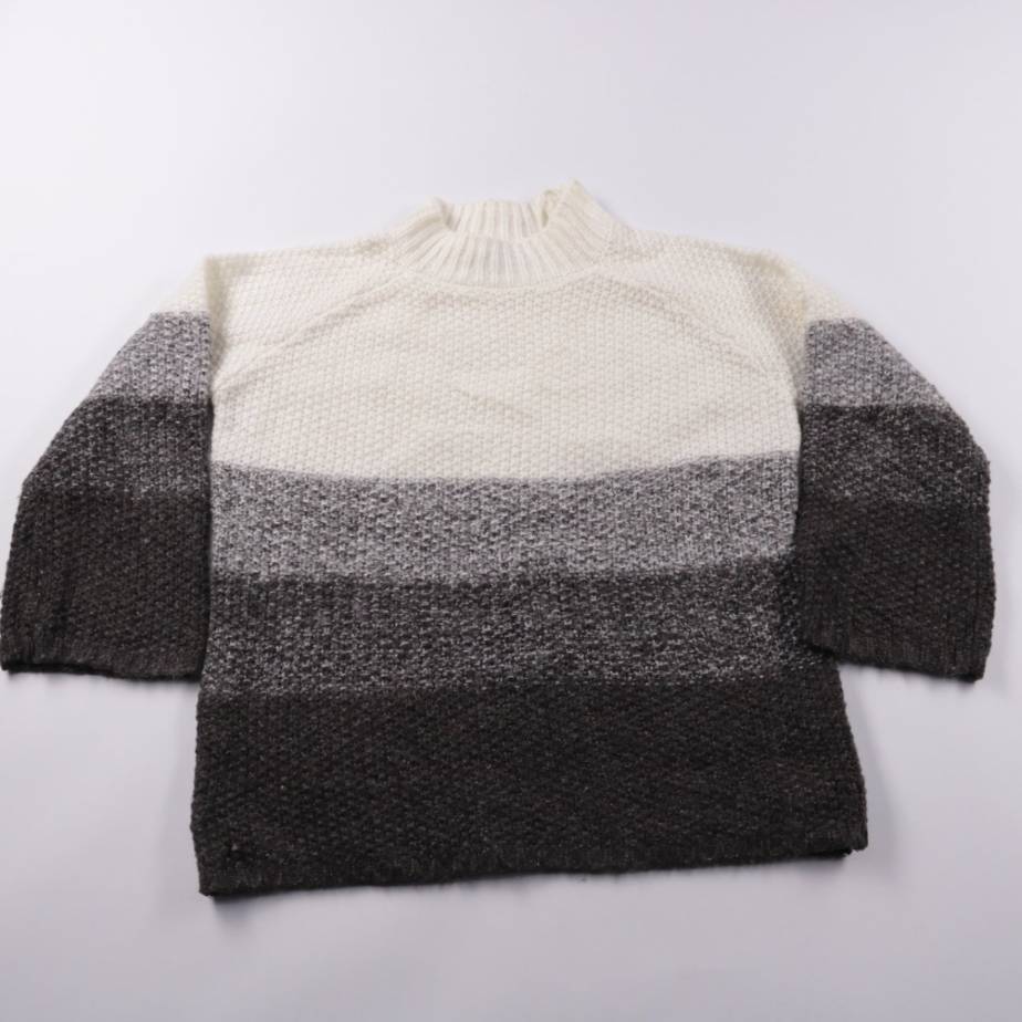 свитер Yessica