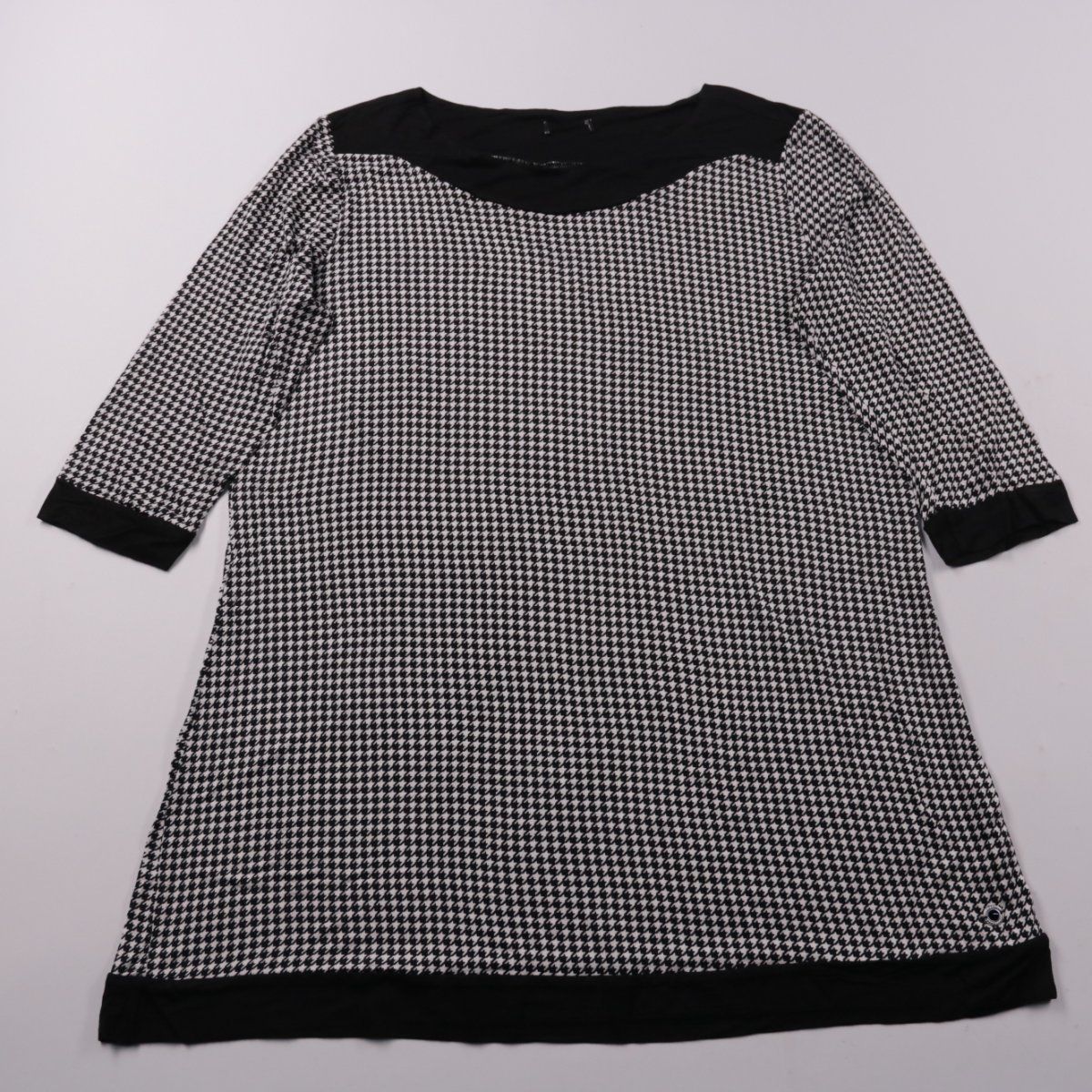 блузка не указано