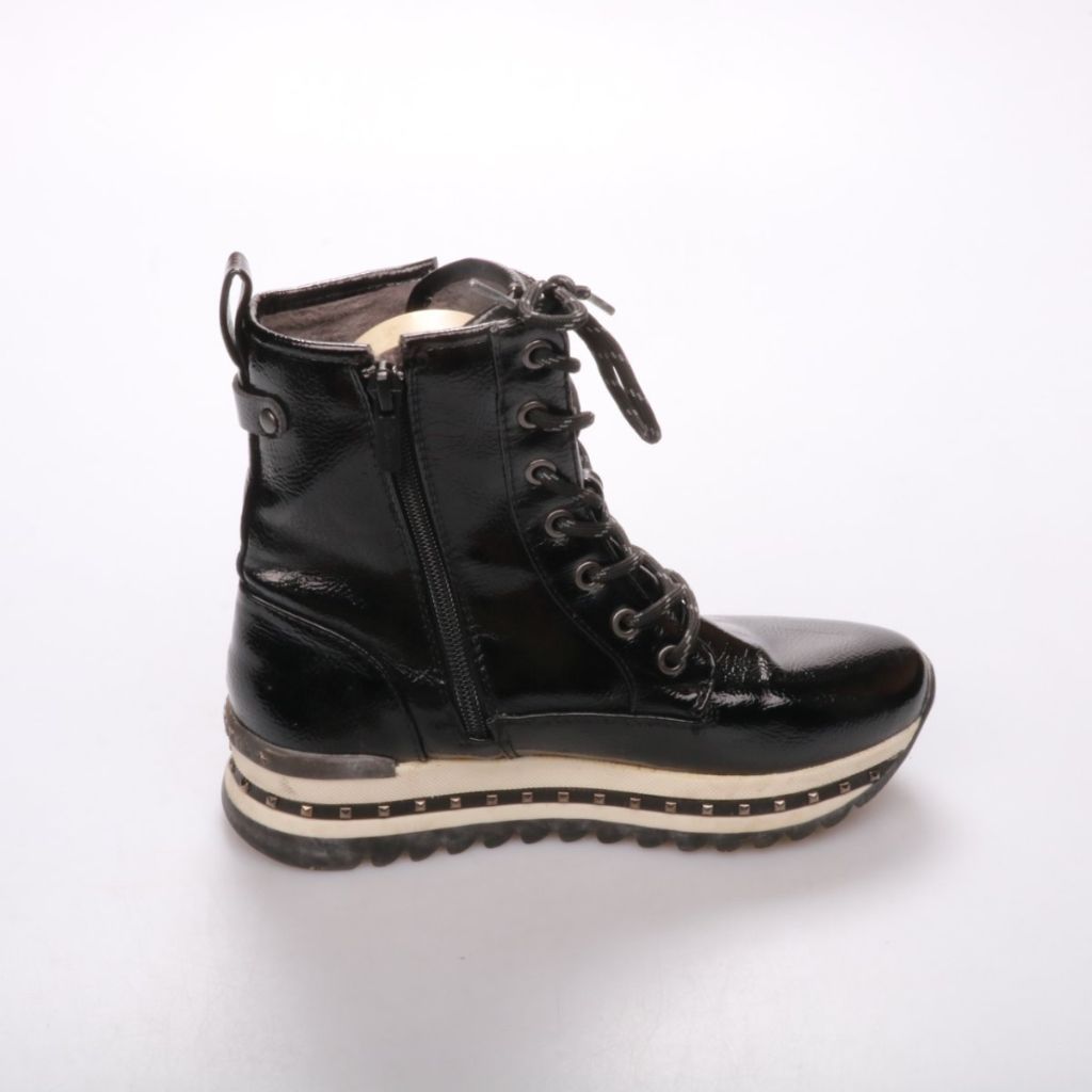 ботинки Mustang