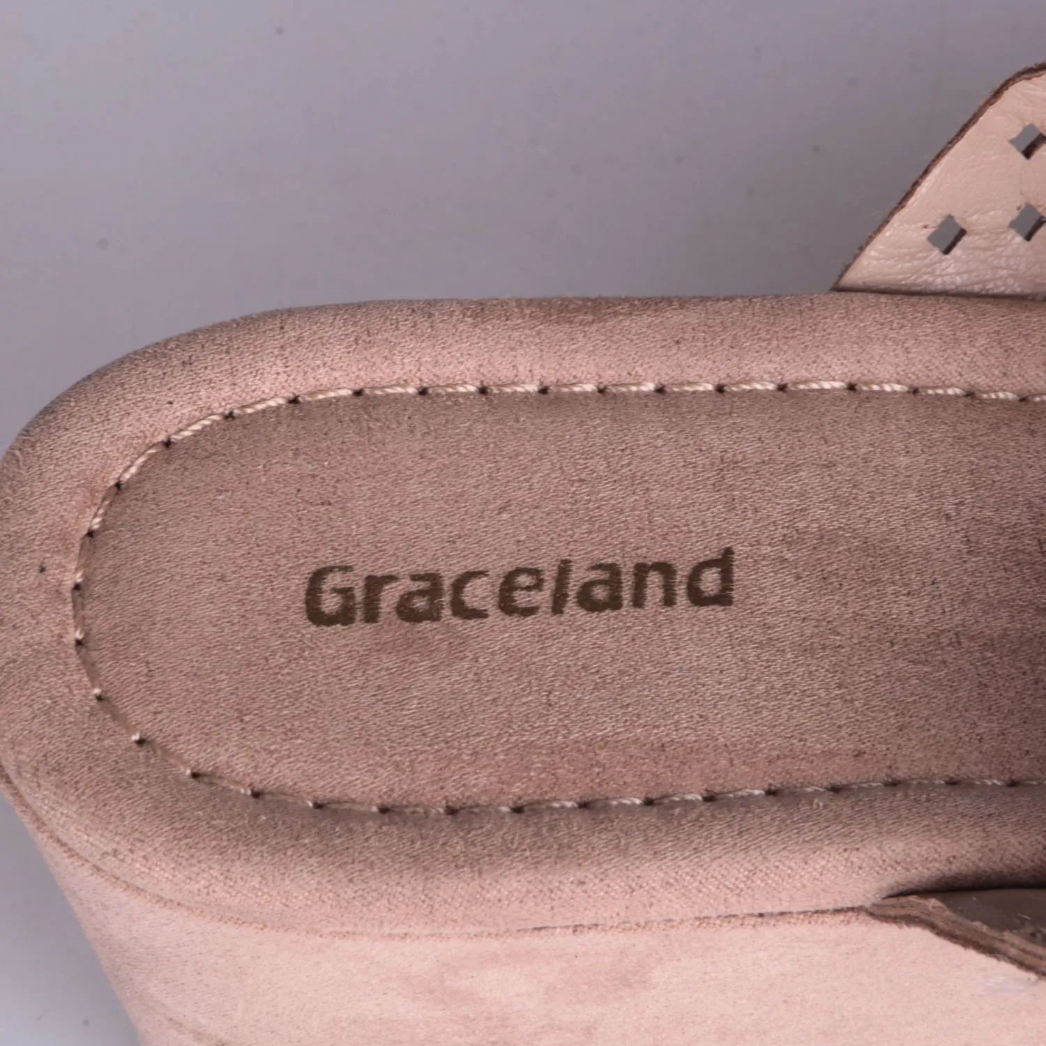 сабо Graceland