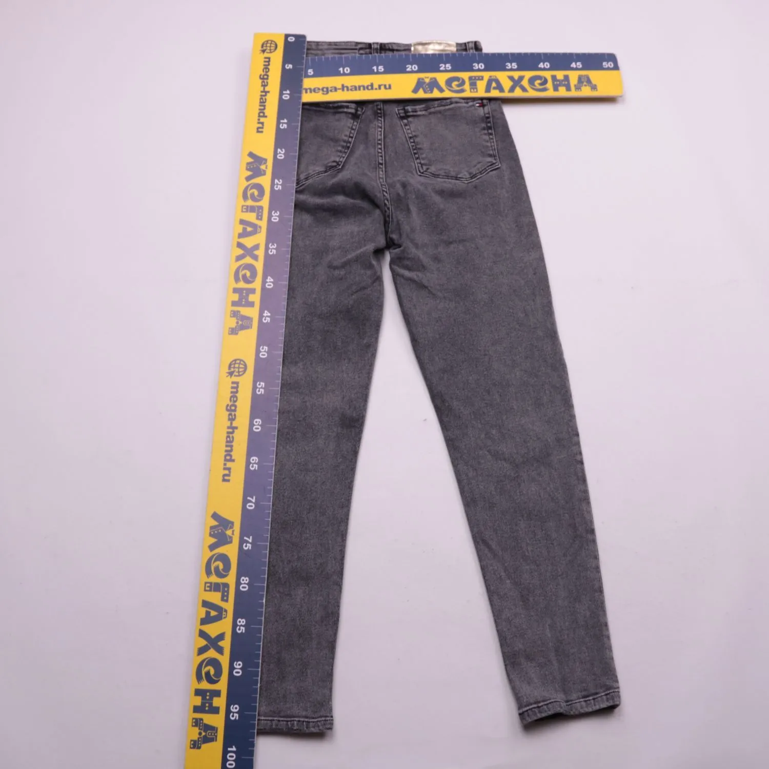 Серые джинсы Tommy Hilfiger узкого кроя, размер 44 (XS/S)