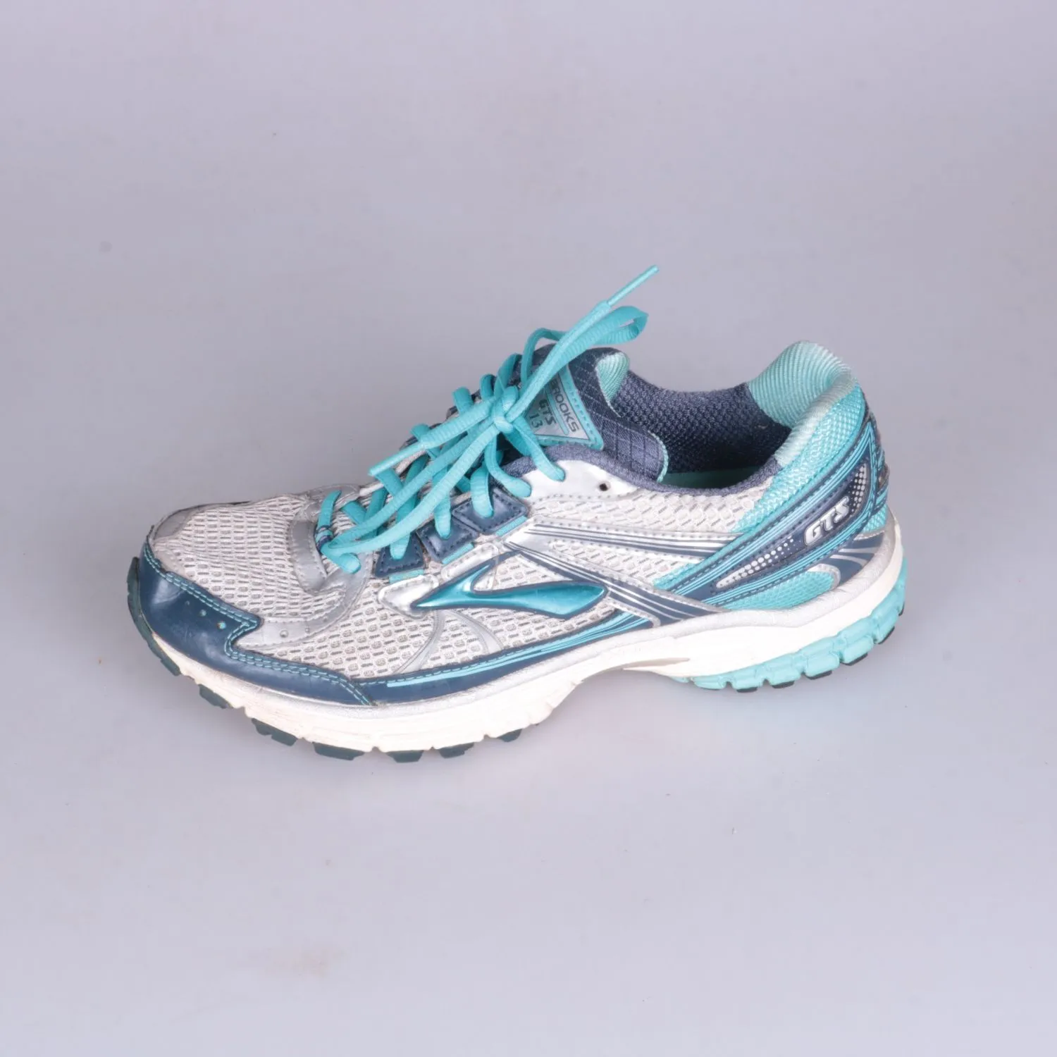 кроссовки Brooks