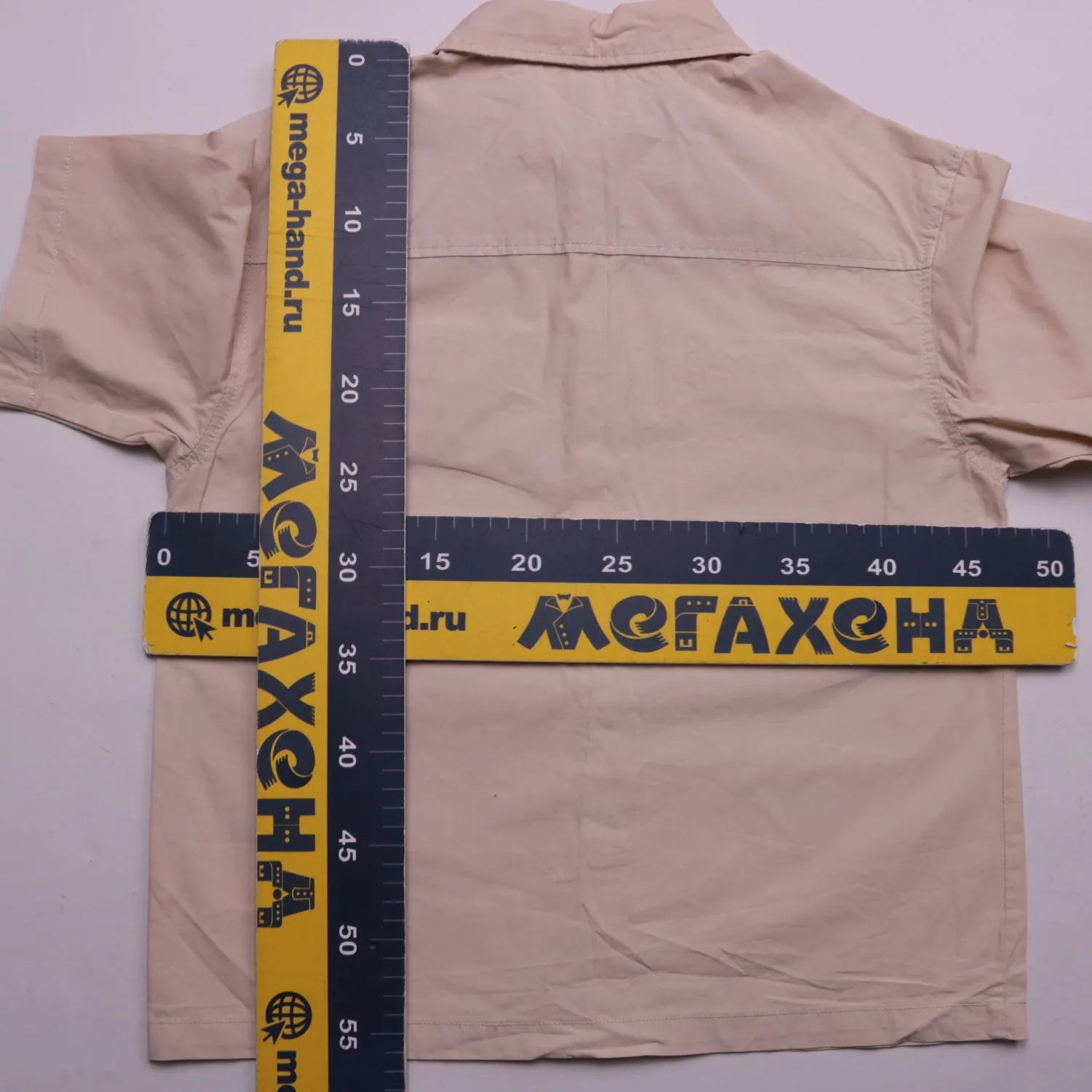 Бежевая рубашка H&M с короткими рукавами и карманами, размер 134 см (9 лет)