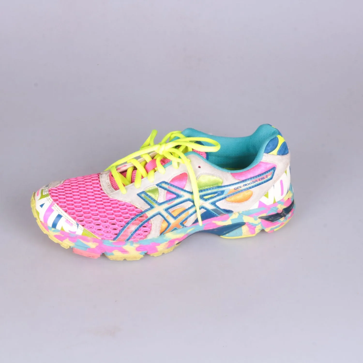 кроссовки ASICS